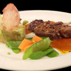 Recept: Lamskoteletjes onder een broodkorstje met kruiden,