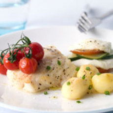 Recept: Kabeljauw met gekonfijte aardappeltjes en mozzarel Recept: Kabeljauw met gekonfijte aardappeltjes en mozzarel