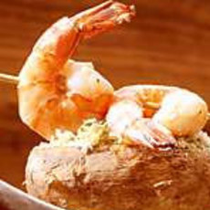 Recept: Aardappel met avocado en garnalen Recept: Aardappel met avocado en garnalen