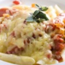 Recept: Pennepasta met gestoofde paprika en worstjes 