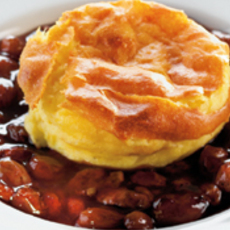 Recept: Warme kaastaartjes in rode portsaus
