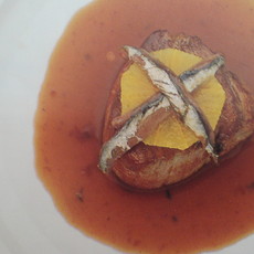Recept: SpaanseKalfsbiefstuk met sinaasappel en ansjovis Recept: SpaanseKalfsbiefstuk met sinaasappel en ansjovis