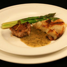 Recept: Piccata al limone met aardappeltaart en groene asp