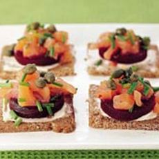 Recept: Roggebroodhapje met biet en zalm