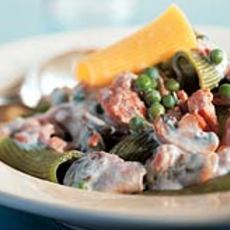 Recept: Maccheroni met zalmsaus