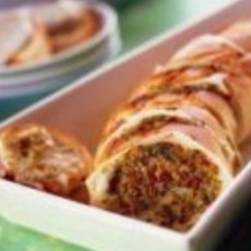 Recept: Stokbrood met pesto en geitenkaas Recept: Stokbrood met pesto en geitenkaas