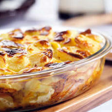 Recept: Aardappel-spekkoek uit de oven Recept: Aardappel-spekkoek uit de oven