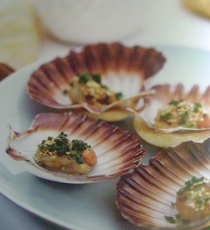 Recept: Gebakken Sint- Jacobsschelpen met limoen