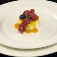 Recept: Bavarois van passievruchten op amandelbiscuit