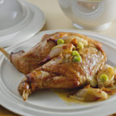 Recept: Gestoofde konijnenbouten met romige mosterdsaus en Recept: Gestoofde konijnenbouten met romige mosterdsaus en
