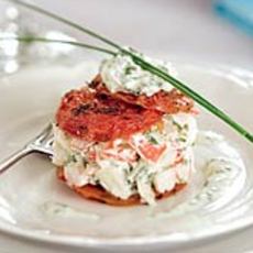 Recept: Surimitaartje met geconfijte tomaat en bieslookroo