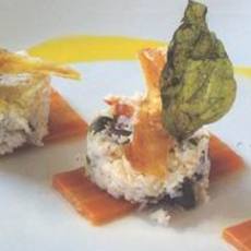 Recept: Krabtartaar met dragon, wortelconfit en saffraanol