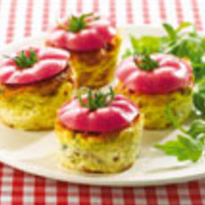 Recept: Miniquiches met tomatenthoedje