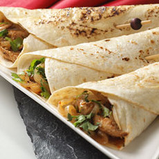 Recept: Zomerse wraps met geroosterde reepjes kalkoen en O Recept: Zomerse wraps met geroosterde reepjes kalkoen en O