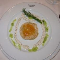 Recept: Parfait van gerookte zalm en tomatengelei met komk