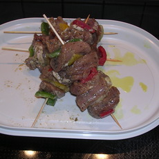 Recept: Gemarineerde varkenshaas spiesje Recept: Gemarineerde varkenshaas spiesje