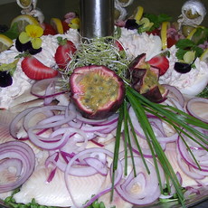 Recept: Tomaat garnaal-eitje krab-gerookte forel