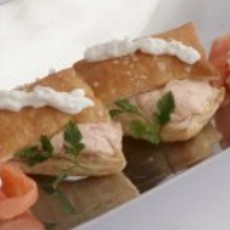 Recept: Tompoes van gerookte zalmmousse Recept: Tompoes van gerookte zalmmousse