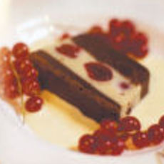 Recept: Chocoladeterrine met cognackersen Recept: Chocoladeterrine met cognackersen