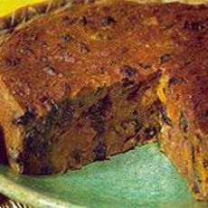 Recept: Bodding (broodpudding) met rozijntjes en abrikozen
