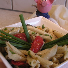 Recept: Penne met lookpasta en bladpeterselie Recept: Penne met lookpasta en bladpeterselie