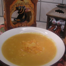 Recept: Soep : Halloween soep met rode pesto