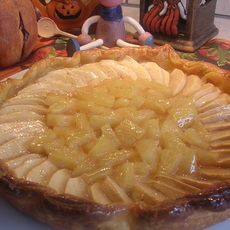 Recept: Bladerdeegtaart met appel en ananas