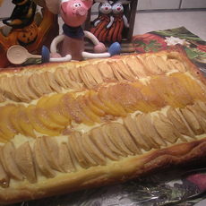 Recept: Bladerdeeggebak met kwark,appel en perziken