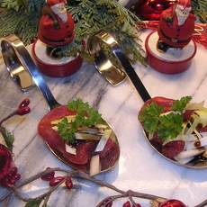 Recept: Hapje in een lepel : carpaccio van runds Recept: Hapje in een lepel : carpaccio van runds