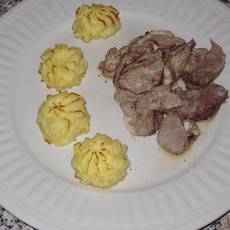 Recept: Lamsschouder met knoflook en witte wijn