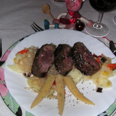Recept: Eendeborst filet gemarineerd in rode wijn en... Recept: Eendeborst filet gemarineerd in rode wijn en...