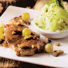 Recept: Kalfsentrecote met druiven, noten en witte kool