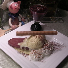 Recept: Dessert : gemarineerde peer met ijs Recept: Dessert : gemarineerde peer met ijs