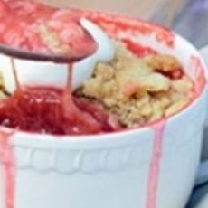 Recept: Rabarber en aardbeien crumble Recept: Rabarber en aardbeien crumble