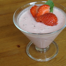 Recept: Aardbeienmousse met munt