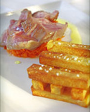 Recept: Filet mignon van pata negra, zoetzure saus van Tro Recept: Filet mignon van pata negra, zoetzure saus van Tro