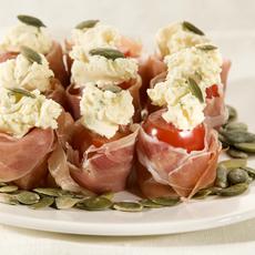 Recept: Cherry tomaat met serranoham, Boursin en pompoenpi