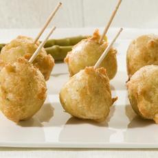 Recept: Gefrituurde Boursin balletjes met groene asperges