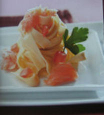 Recept: Tagliatelle met zalm en roze peperbessen