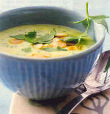 Recept: Aardappelsoep met amandelen