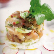 Recept: Makreeltartaar met roze peperkorrels