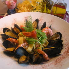 Recept: Lintpasta met scampi's en mosselen