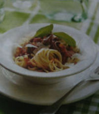 Recept: Linguine met ansjovis en tomaat