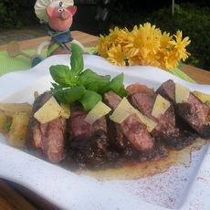 Recept: Eendeborst filet met uien- frambozen confituur Recept: Eendeborst filet met uien- frambozen confituur