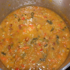 Recept: Bruine bonen- Goulashsoep Recept: Bruine bonen- Goulashsoep