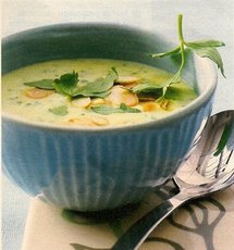 Recept: Aardappelsoep met amandelen