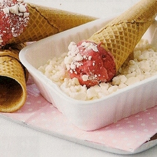 Recept: Frambozensorbet met schuimpjes