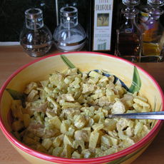 Recept: Kip-kerriesalade met bleekselderij en appel