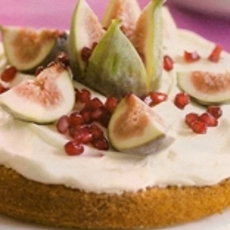 Recept: Slagoomtaart met granaatappel en vijgen Recept: Slagoomtaart met granaatappel en vijgen