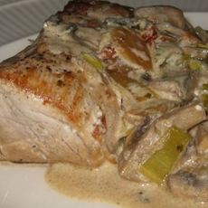 Recept: Varkenshaas met zongedroogde tomaat en champignons